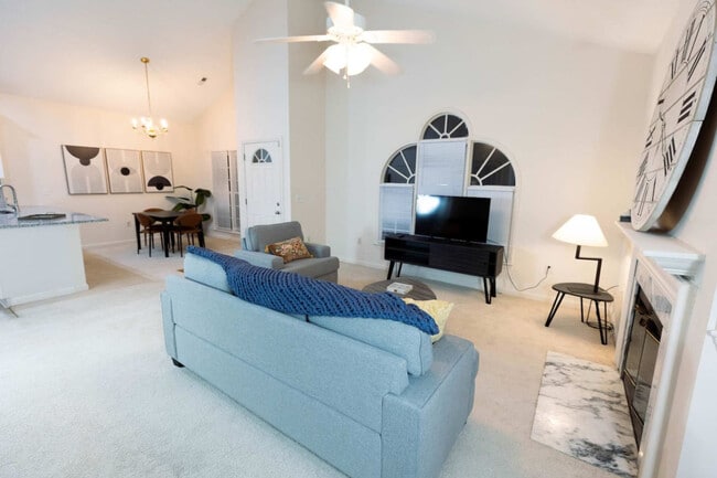 Photo - 126 Sterlingdaire Dr Unit ID1045883P