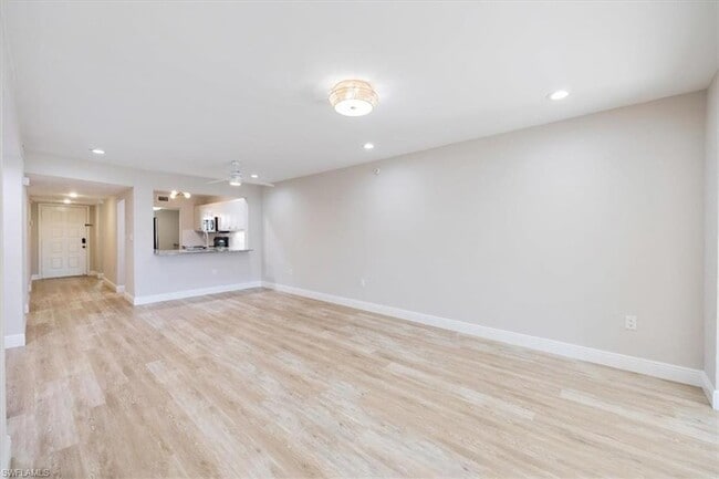 Photo - 5940 Via Lugano