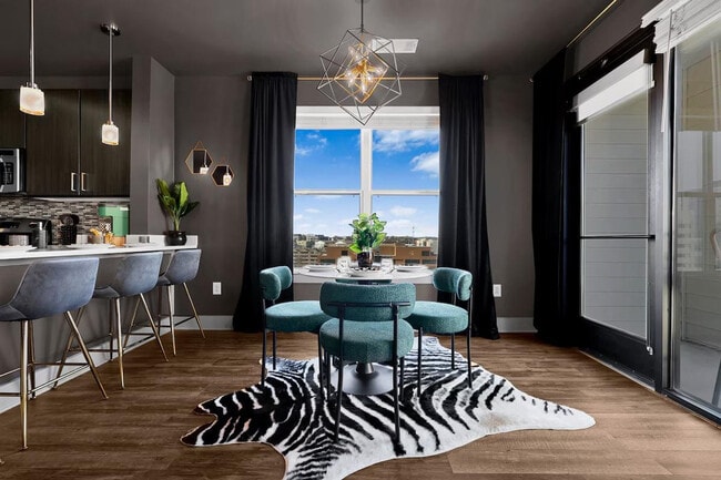 Photo - 2200 State St Unit SI ID1494705P