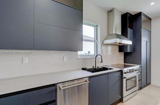 Photo - 3904 SW 137th Ct