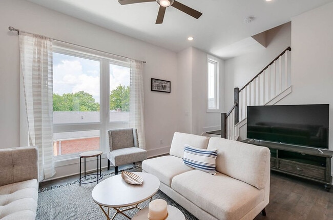 Photo - 808 Vibe Pl Unit SI ID1492998P