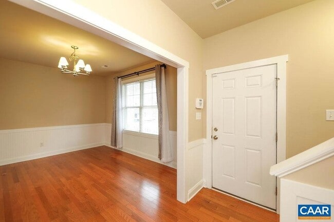 Photo - 328 Marquette Ct