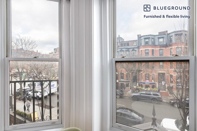 Photo - 232 Newbury St Unit FL2-ID1299