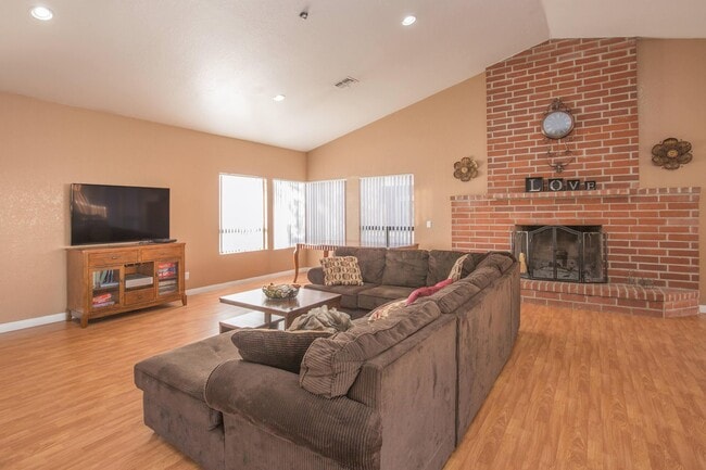 Photo - Summerridge