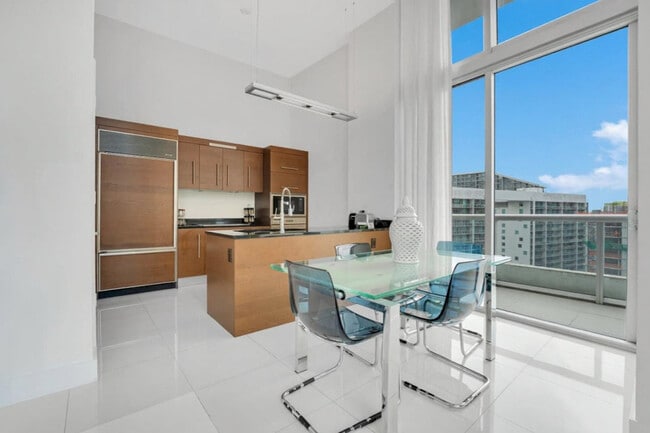 Photo - 485 Brickell Ave Unit SI ID1520396P
