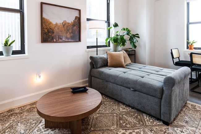 Photo - 758 N Broadway Unit SI ID1379067P