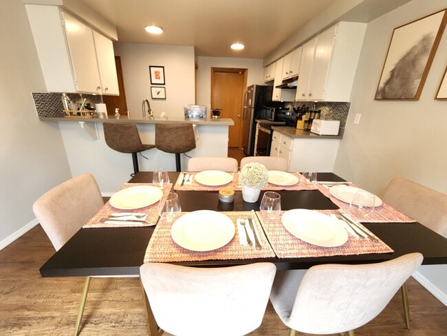 Photo - 15904 Admiralty Way Unit SI ID1051265P