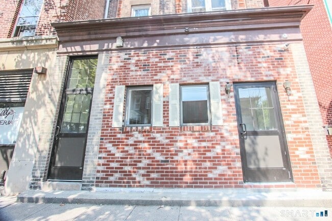 Building Photo - 235 Wooster St Unit 2