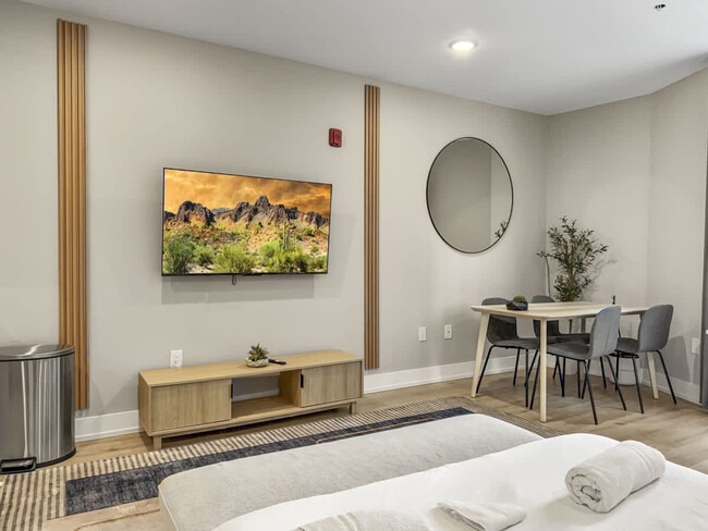 Photo - 626 N Delaware Ave Unit ID1055912P