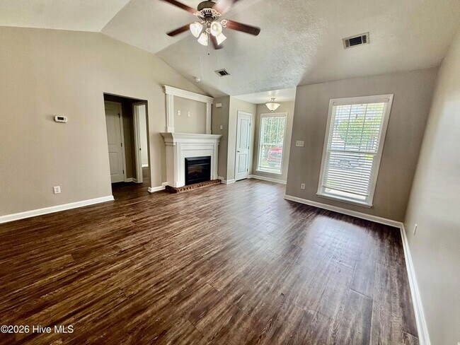 Photo - 705 Whispering Willow Way