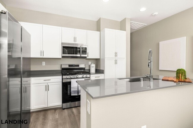 Building Photo - 2705 N Rancho Dr Unit 1098