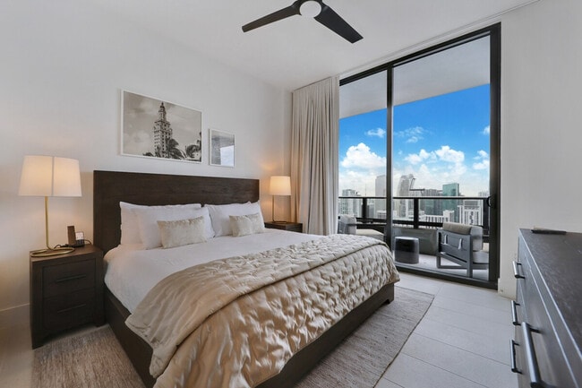 Photo - 215 SW 5th Ave Unit ID1058672P