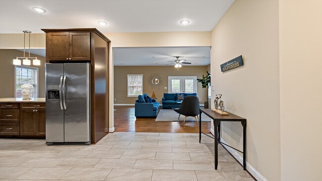 Photo - 800 S Washington St Unit ID1431387P