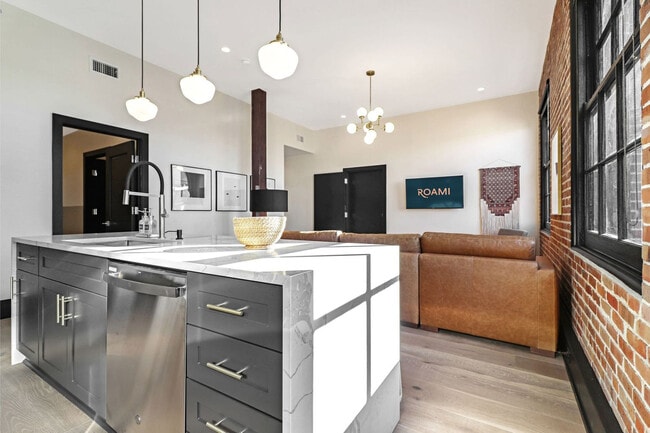 Photo - 1148 S Peters St Unit ID1265858P