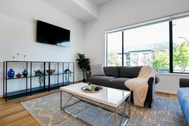 Building Photo - 600 Studemont St Unit SI ID1583917P