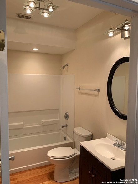 Photo - 810 E Ashby Pl