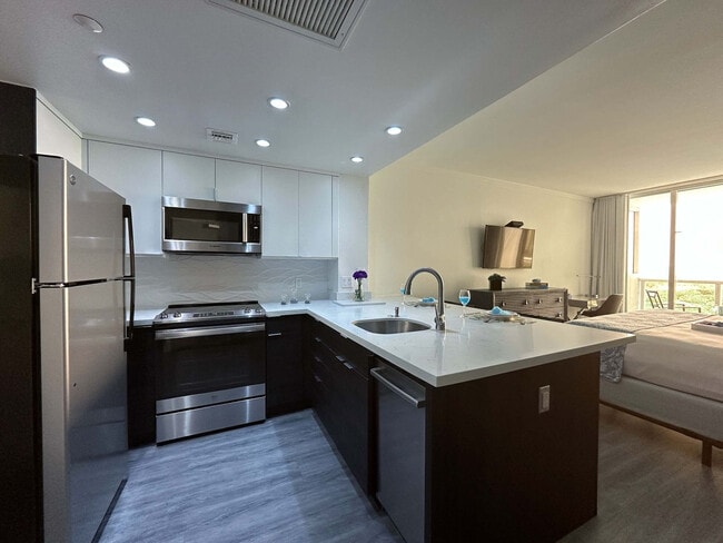 Photo - 2889 McFarlane Rd Unit ID1240597P