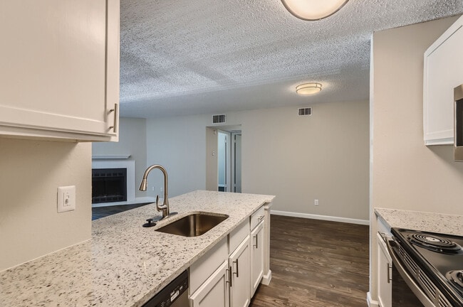 Photo - Fieldcrest Apartments