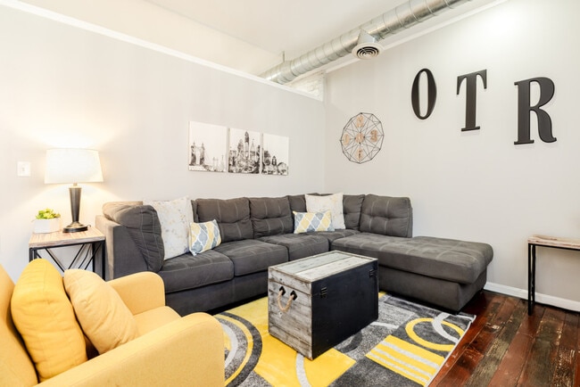 Photo - 111 E 13th St Unit ID1056146P