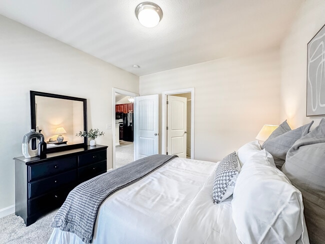 BEDROOM - South Fork Village