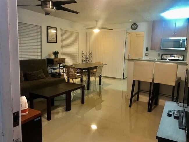 Photo - 11514 Westwood Blvd Unit 418