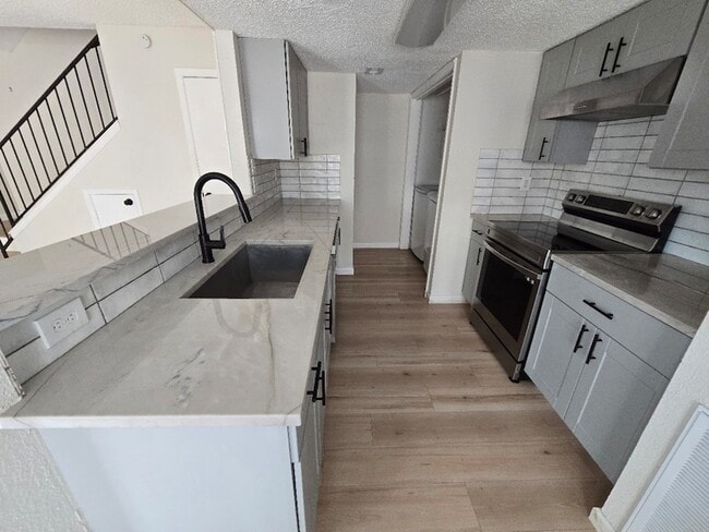Photo - 5640 Birchmont Dr