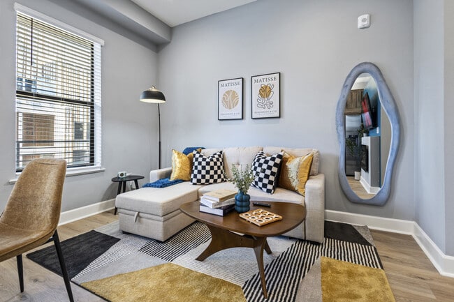 Building Photo - 1812 Hickory St Unit ID1383538P