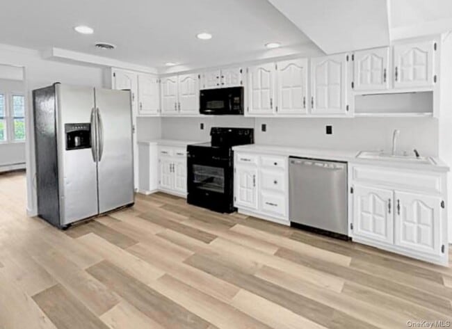 Photo - 342 Versa Pl