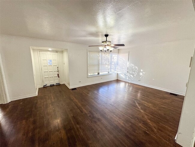 Photo - 1431 W Chestnut St