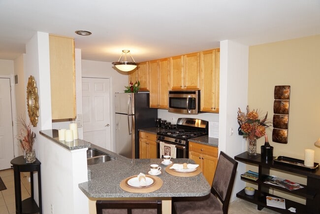 Photo - Embassy Place Apartments