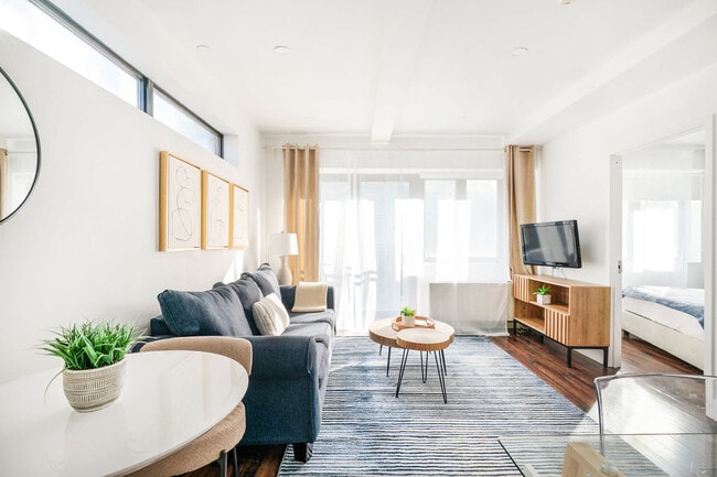 Building Photo - 809 9th Ave Unit ID1021900P