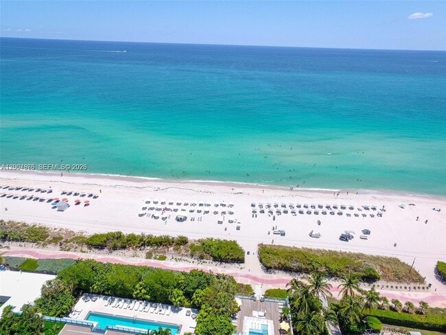 Building Photo - 6515 Collins Ave Unit 1609