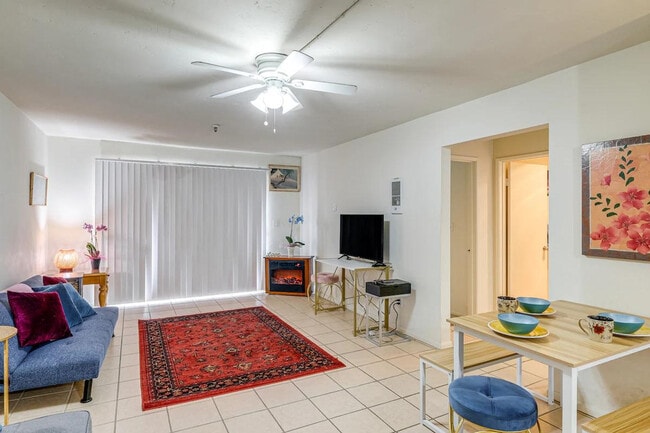 Photo - 4730 Noyes St Unit SI ID1307735P