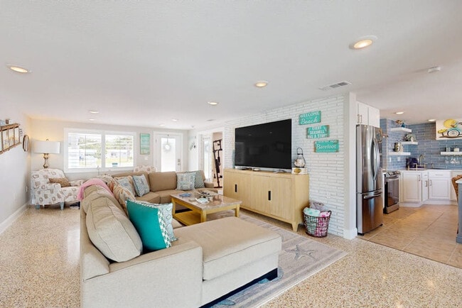 Building Photo - 178 Sunaire Terrace Unit SI ID1591544P