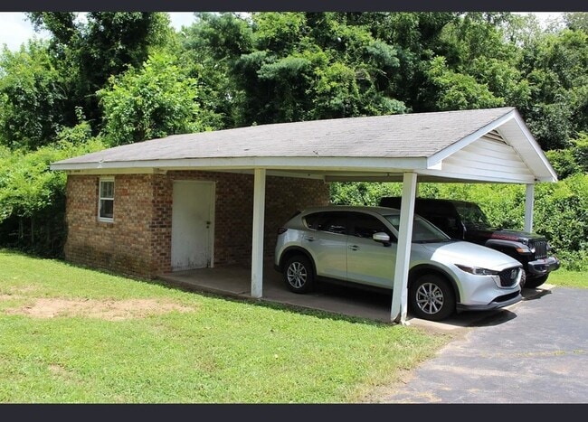 Photo - 214 Haynes Dr