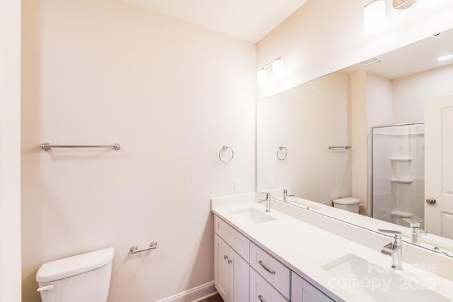 Photo - 645 Brookwood St