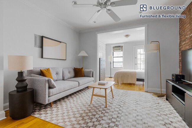 Building Photo - 118 Christopher St Unit FL2-ID2075