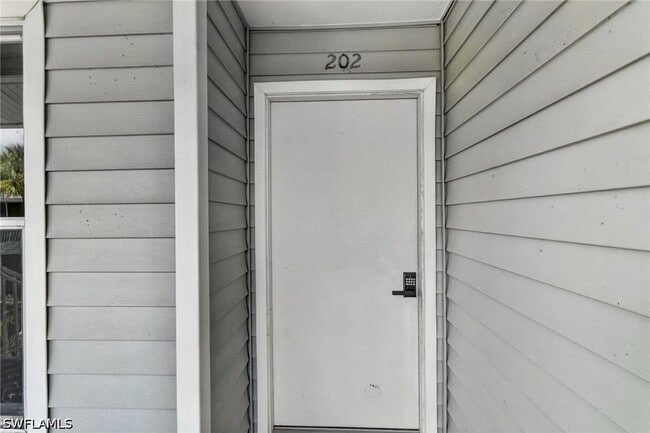 Photo - 1915 Courtyard Way Unit G202