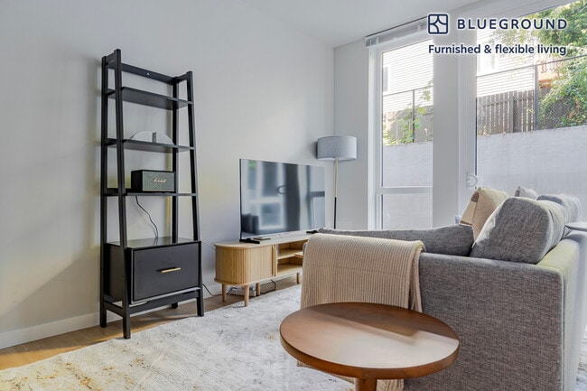 Photo - 2222 15th Ave W Unit FL2-ID935