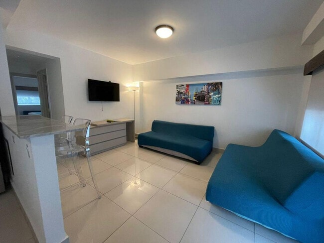 Building Photo - 6495 Indian Creek Dr Unit ID1267237P