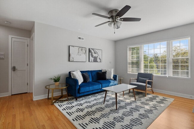 Photo - 1011 Howard St Unit ID1032511P