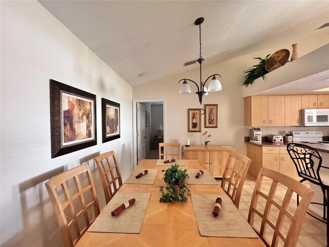 Photo - 8365 Walbert St