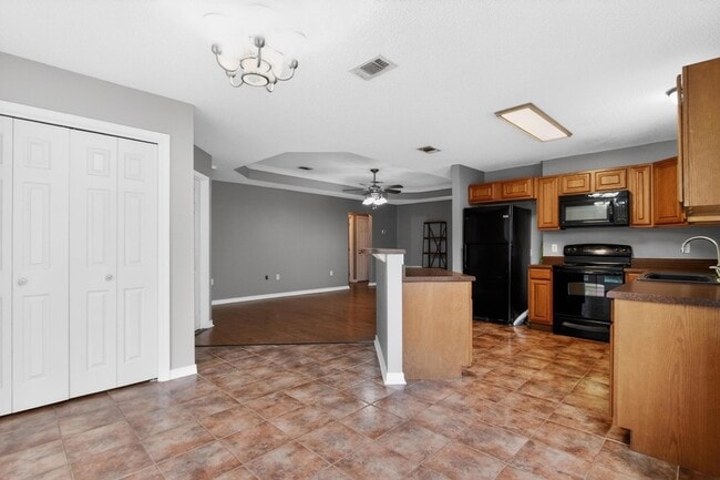 Photo - 203 8th Ave