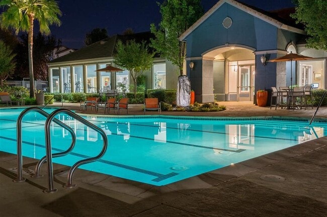 Photo - Park Crossing