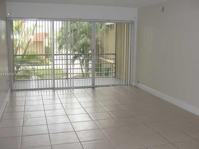 Building Photo - 4235 N University Dr Unit 207