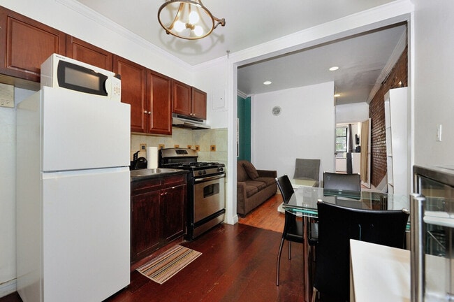 Photo - 400 W 41st St Unit ID1323977P