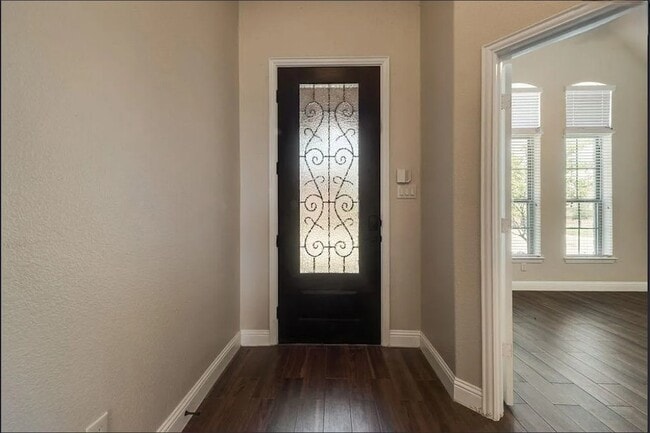 Photo - 2216 Grant Pk Wy