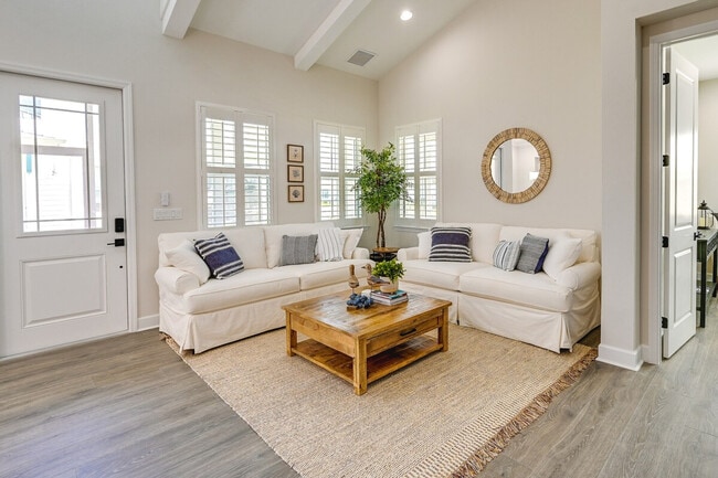 Photo - 7197 Saona CT Unit SI ID1307045P