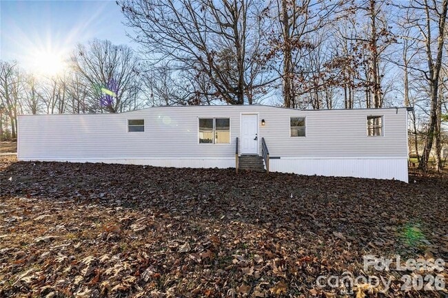 Building Photo - 126 Poe Dr