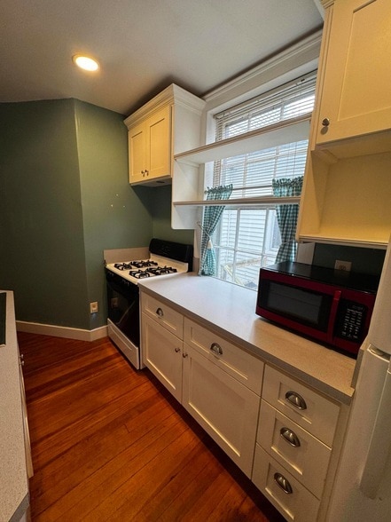 Photo - 103 E Maple Ave
